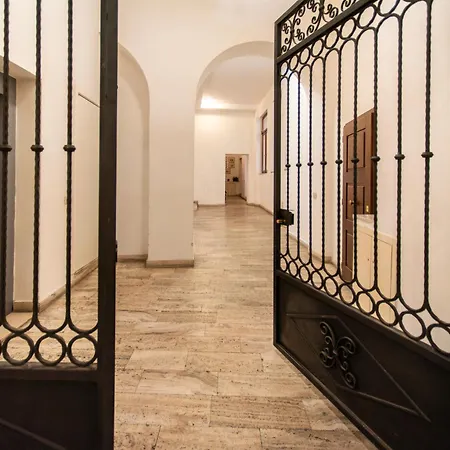 La Martinella, Due Passi Da Piazza Il Campo